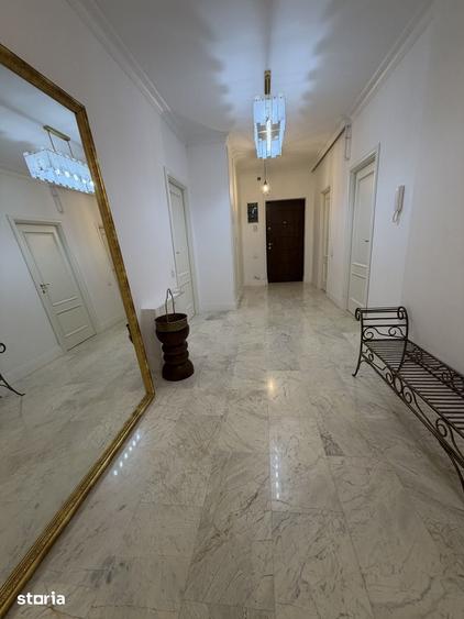 Apartament cu 3 camere în Grozăvești