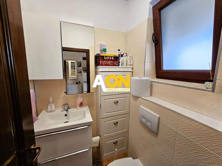 Duplex cu 4 camere cu Canalizare în Cetate