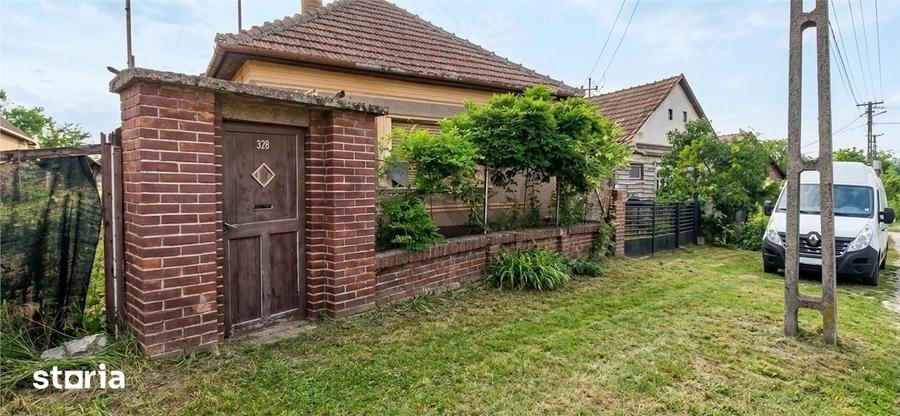 Casă cu 3 camere cu Teren 2974 Mp în Cetariu