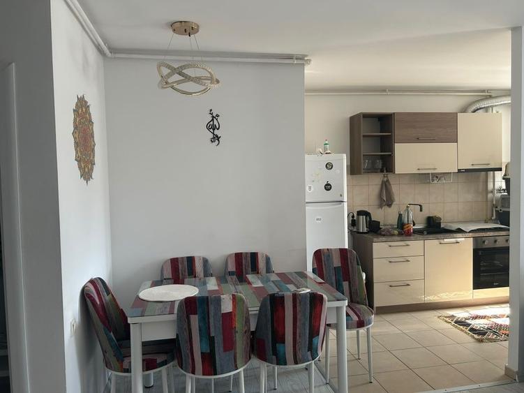 Apartament cu 2 camere decomandat în Obor
