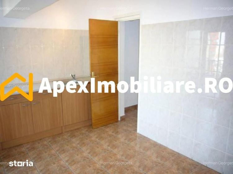 Spațiu comercial, de 140 mp, în Centrul Civic