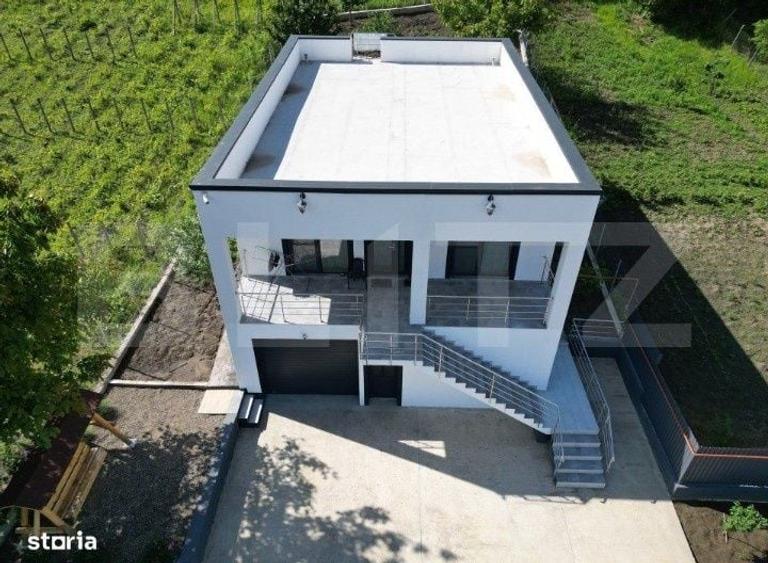 Casă cu 4 camere în Lunca Cetățuii