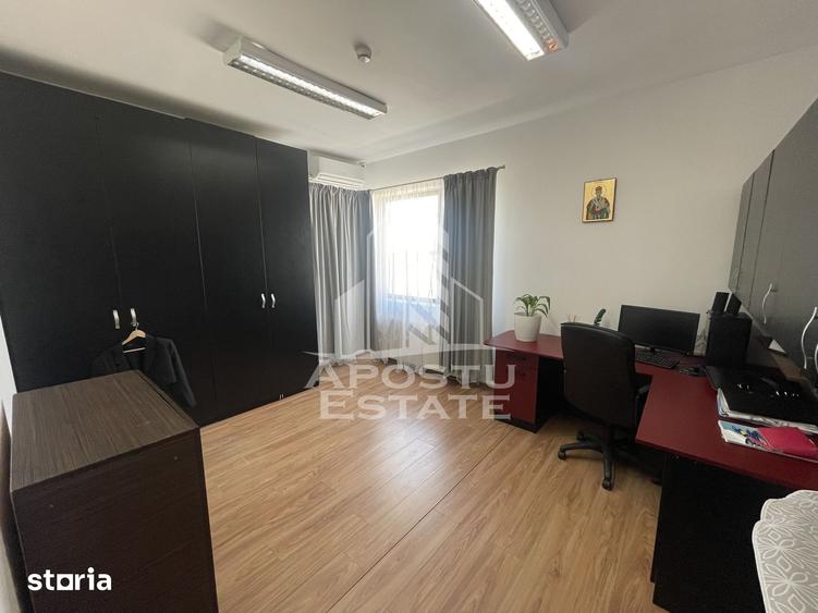 Spațiu comercial, de 362 mp, în Moșnița Nouă