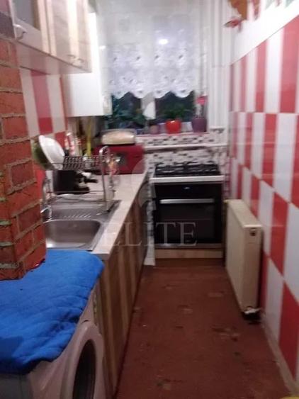 Garsonieră decomandată în Gruia