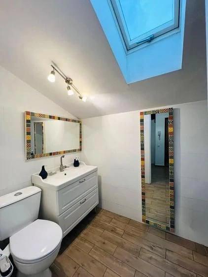 Apartament cu 3 camere decomandat în Est