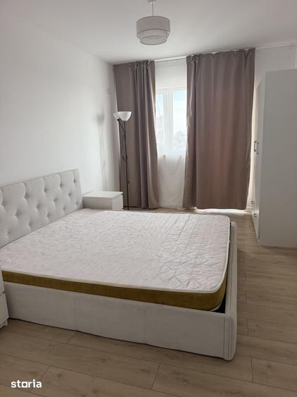 Apartament cu 2 camere în Apărătorii Patriei