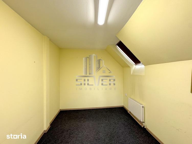 Casă cu 6 camere cu Teren 227 Mp în Gruia