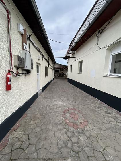 Casă cu 4 camere în Mehala
