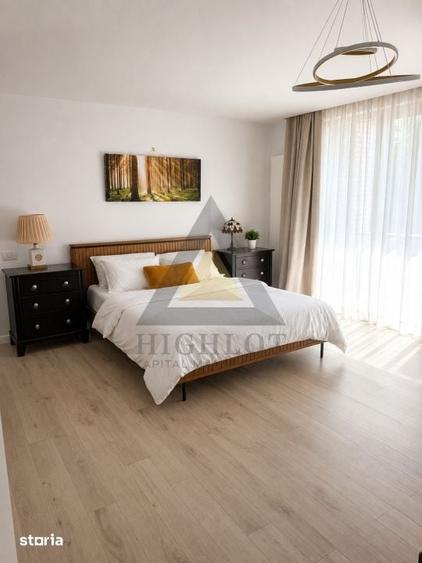 Casă cu 10 camere cu Teren 755 Mp în Central