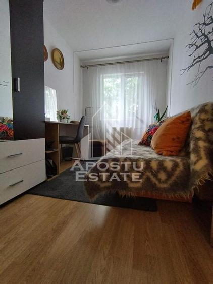 Apartament cu 3 camere semidecomandat, mobilat în Șagului