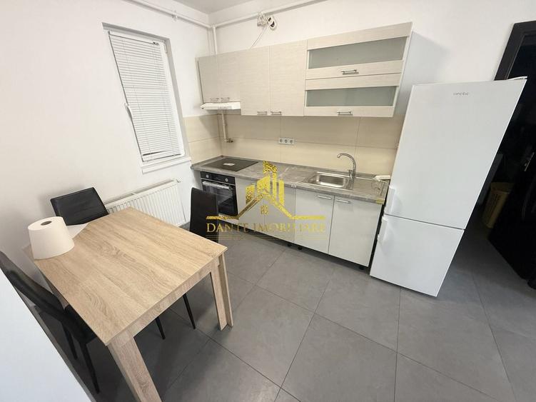Apartament cu 3 camere semidecomandat, mobilat în Iris — fotografia 3