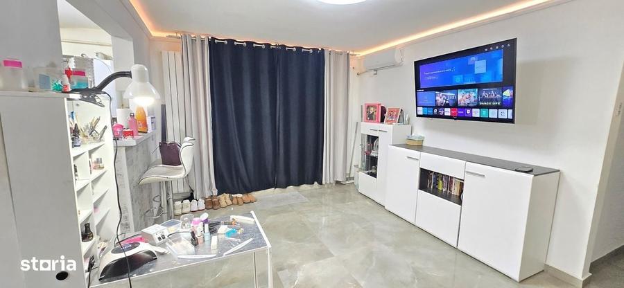 Apartament cu 3 camere în Alexandru cel Bun