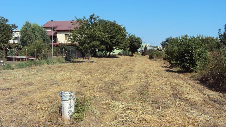 Teren Construcții intravilan de 3200 mp, în 1 Decembrie