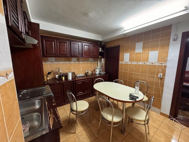 Apartament, 3 camere decomandat, 74 mp, zona Ramada - 9