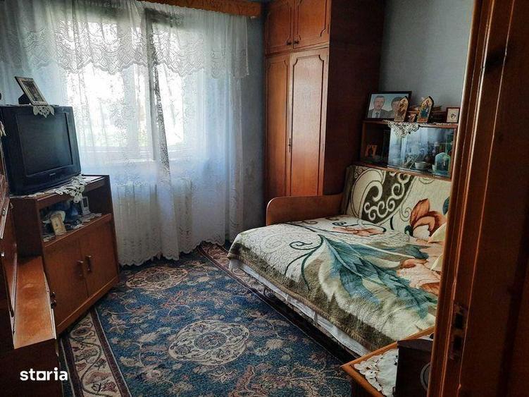 Apartament cu 4 camere decomandat în George Enescu