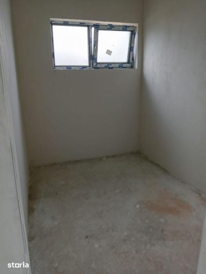 Casă cu 4 camere cu Teren 500 Mp în Nord