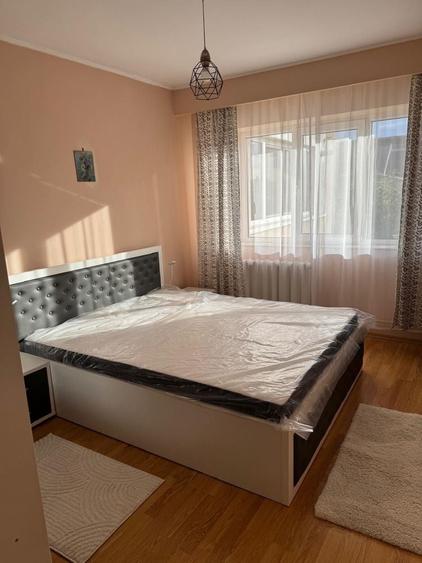 Inchiriez apartament 4 camere 100 mp Str. Ecaterina Teodoroiu nr. 9 - 4