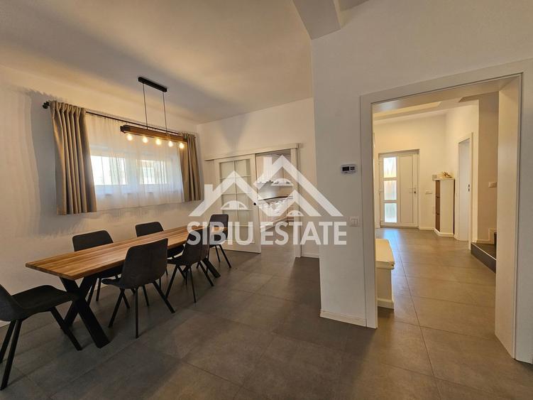 Duplex cu 4 camere cu Canalizare în Șelimbăr