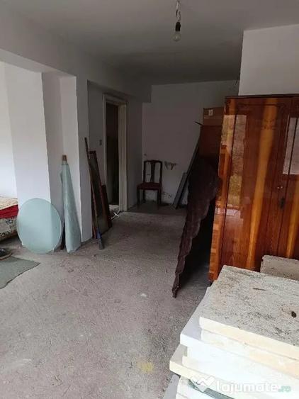 Casa zona V.Jelnei cu 14 arii teren, semifinisata - Bistrita (Bistrita-Nasaud) - 1