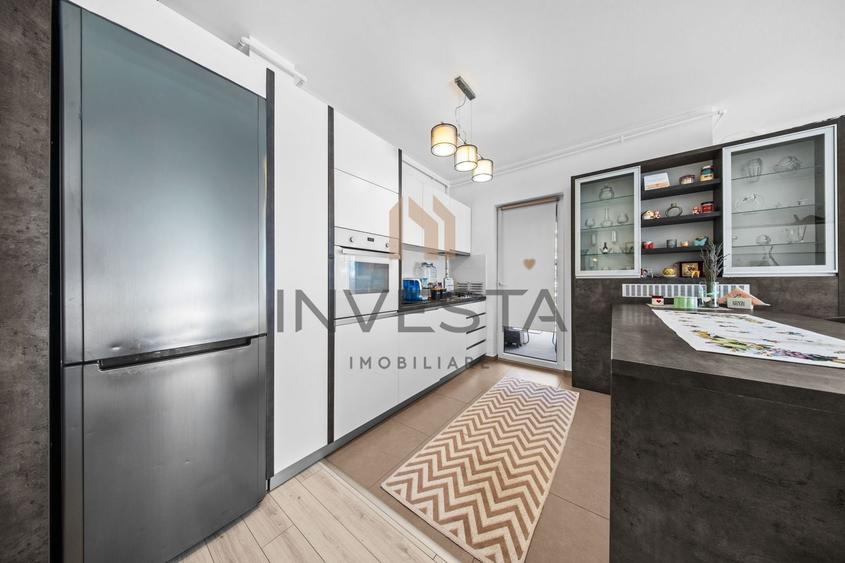 Apartament cu 3 camere semidecomandat, mobilat în Bună Ziua