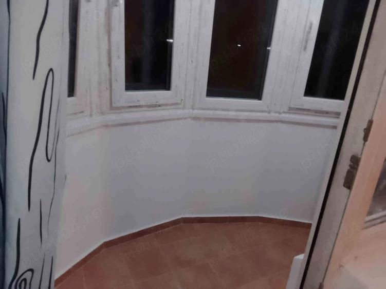 Garsonieră decomandată în Vitan