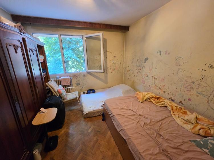 Apartament cu 2 camere decomandat în Titan