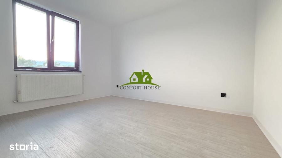 Casă cu 6 camere cu Teren 400 Mp în Bujoreni
