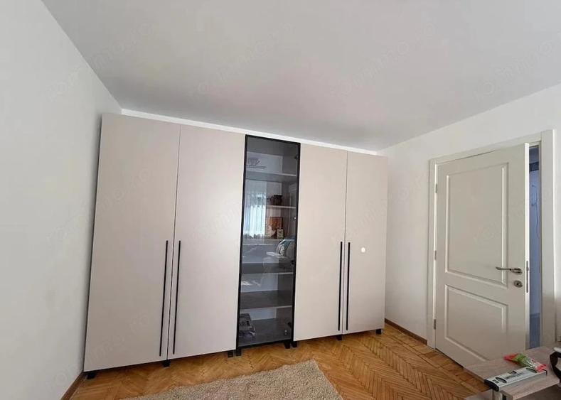 Apartament cu 2 camere semidecomandat în Filiași
