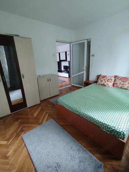 Apartament cu 2 camere decomandat în Barieră