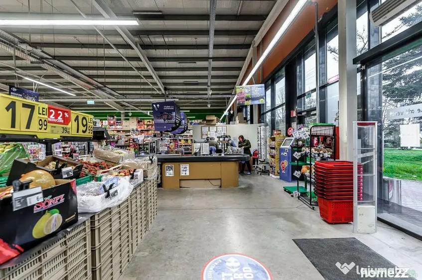 Spațiu comercial, de 841 mp, în Central