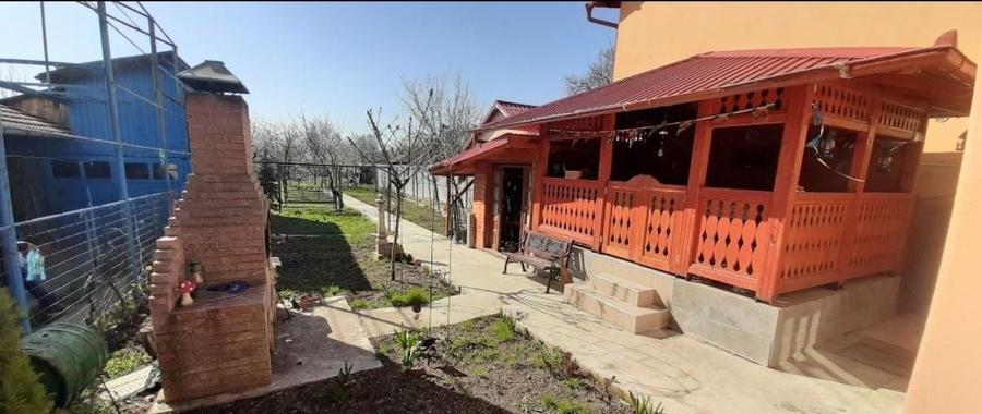 Casă cu 3 camere în Central