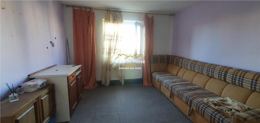 Apartament cu 2 camere semidecomandat în Micro 6