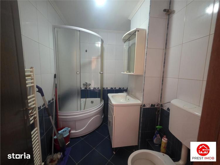 Apartament cu 2 camere în Unirii