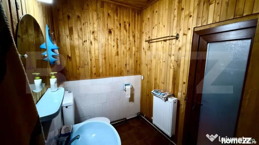Casă cu 6 camere cu Teren 1108 Mp în Central