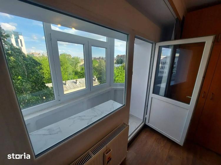 Apartament cu 2 camere decomandat în Victoriei