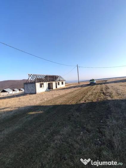 Teren de 614 mp, în Gura Văii