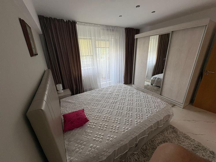 Apartament cu 3 camere decomandat în Unirii