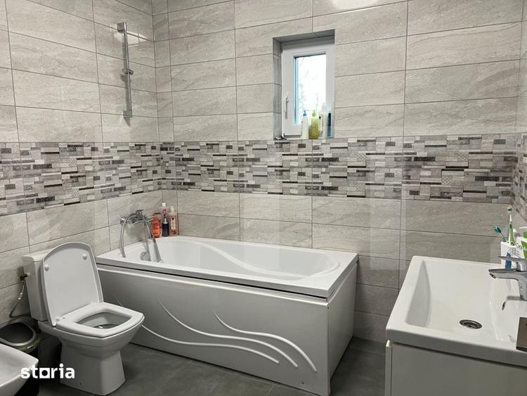 Casă cu 4 camere cu Teren 1500 Mp în Răchiți
