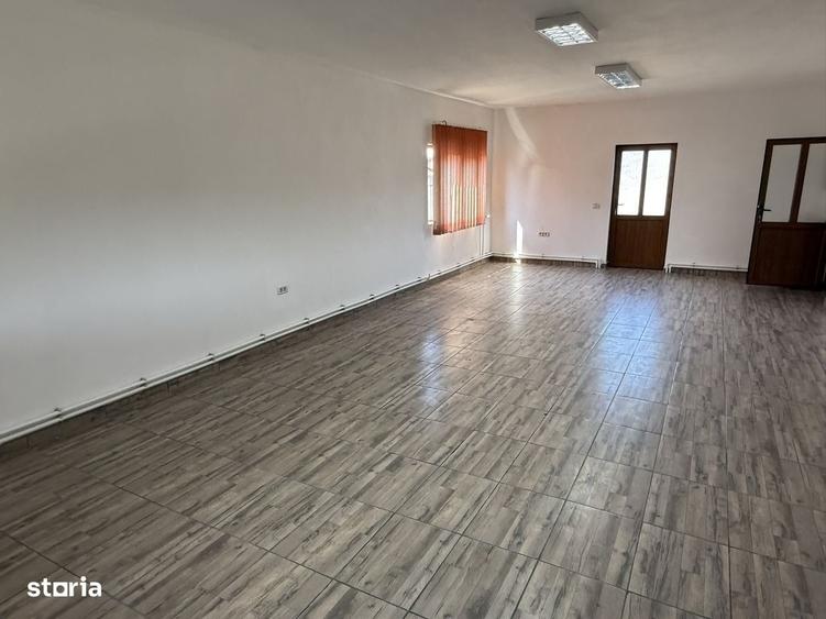 Casa 215mp, P+M, teren 2500mp, la strada, Dumesti - 3