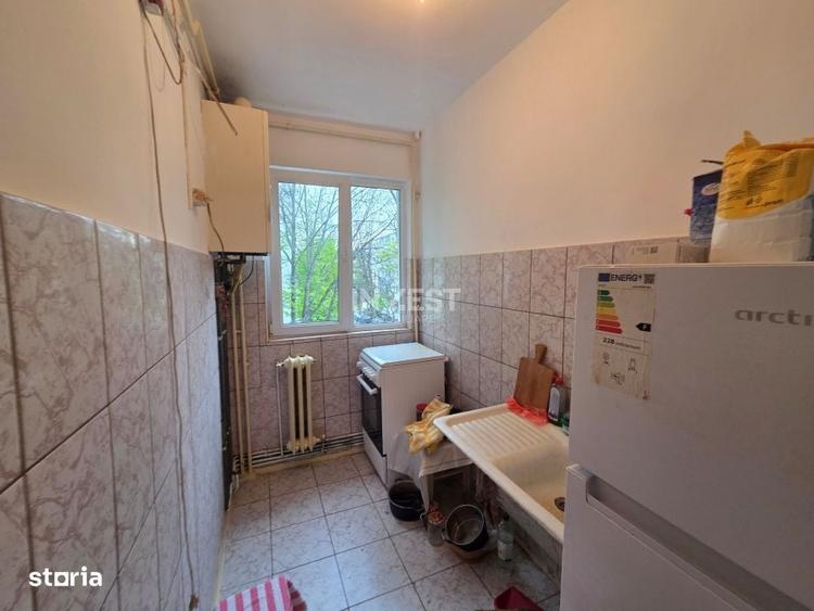 Apartament cu 3 camere nedecomandat în Alexandru cel Bun