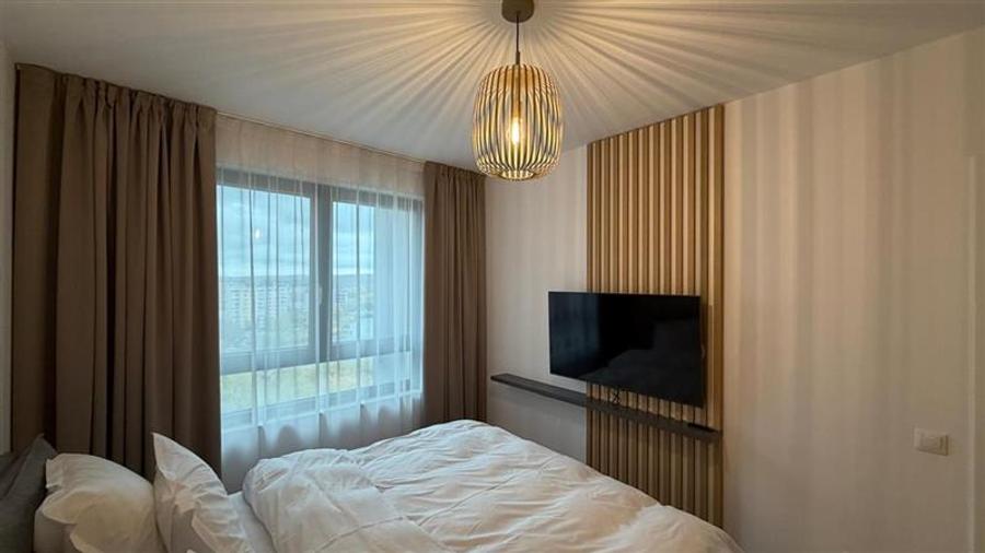 Apartament cu 2 camere semidecomandat, mobilat în Mărăști