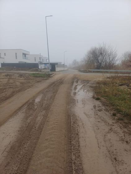 Teren construcție, în Tunari