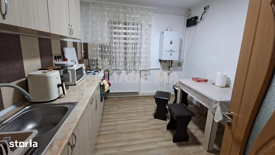 Apartament cu 3 camere decomandat în Nord
