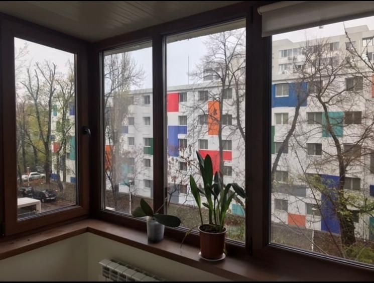 Apartament cu 2 camere decomandat, mobilat în Titan