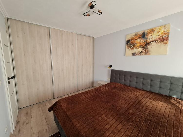 Apartament cu 2 camere semidecomandat în Central