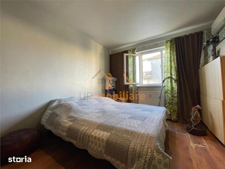 Apartament cu 3 camere semidecomandat în Iosia