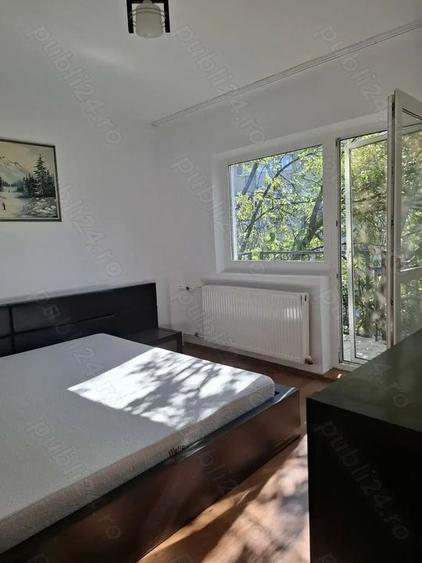 Apartament cu 2 camere decomandat în Crângași