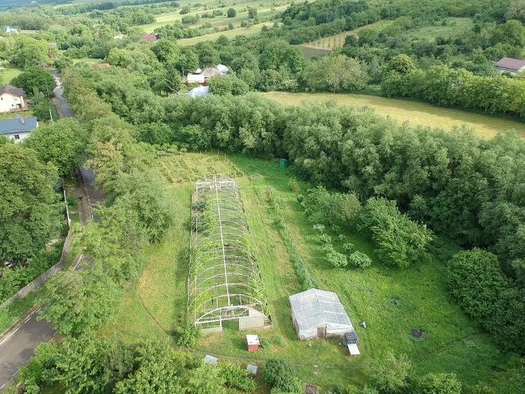 Casă cu 6 camere cu Teren 8800 Mp în Gura Văii