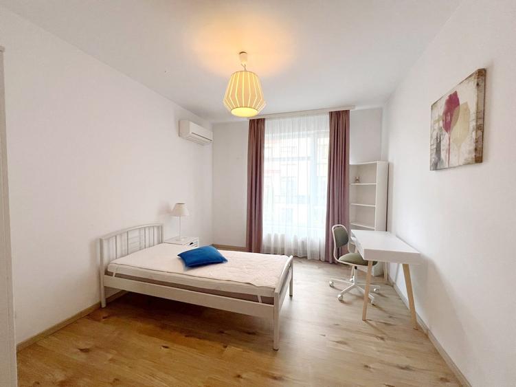 Apartament cu 3 camere decomandat în Floreasca