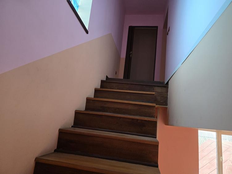 Casă cu 4 camere în Brătianu